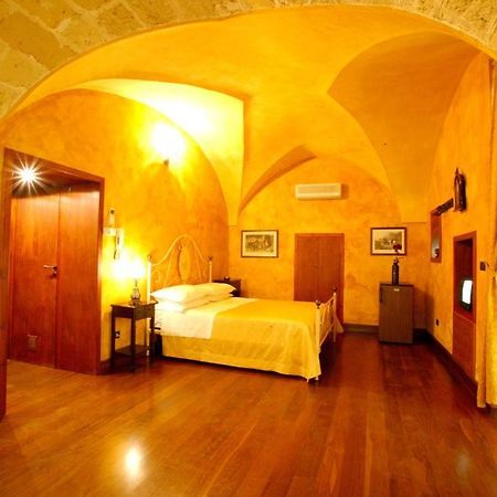 Hotel Nel Centro Storico Galatina Zimmer foto